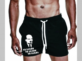 Lenin - To learn, to learn, to learn - plavky s mot&iacute;vom - plavkov&eacute; p&aacute;nske kraťasy s pohodlnou gumou v p&aacute;se a &scaron;n&uacute;rkou na dotiahnutie vhodn&eacute; aj ako klasick&eacute; kraťasy na voľn&yacute; čas